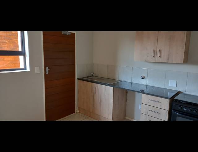3 BEDROOM APARTMENT FOR SALE IN KENLEAF